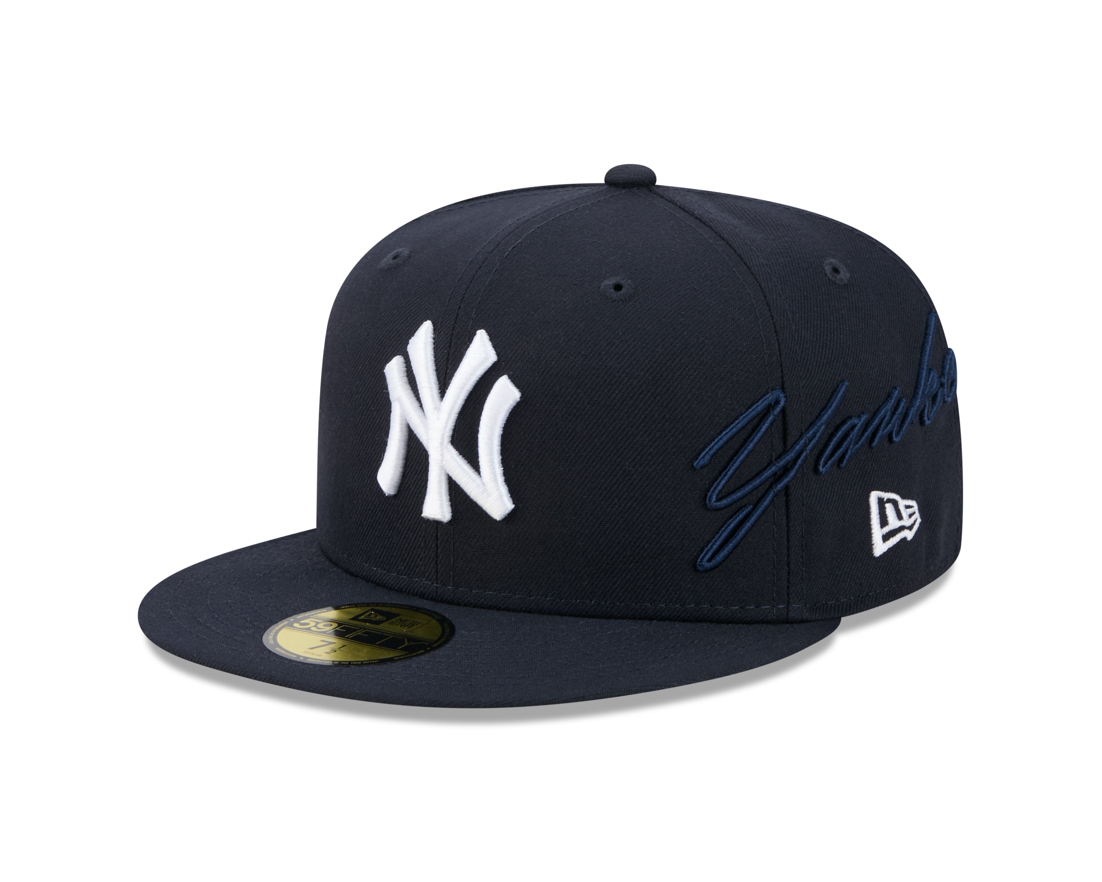 New Era 59FIFTY fitted cap med side script, navy farve og NYC Yankees logo, klassisk sports-hat design.