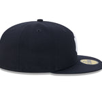 New Era 59FIFTY fitted cap med side script, New York Yankees logo, navy farve, front og side synlig.