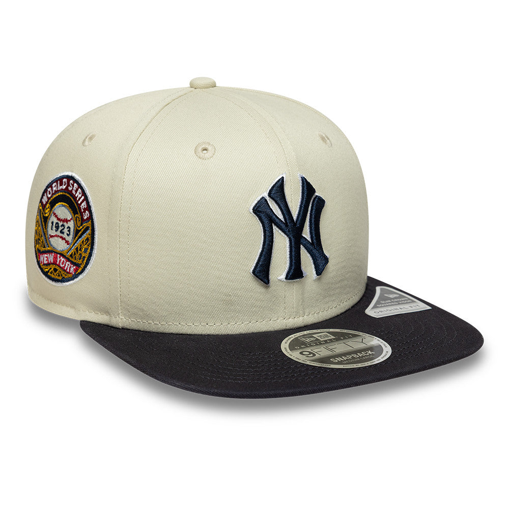 New Era 9FIFTY Original Fit Yankees Cooperstown cap i chrome og navy med WS-pletter, justerbart kasket til baseballfans