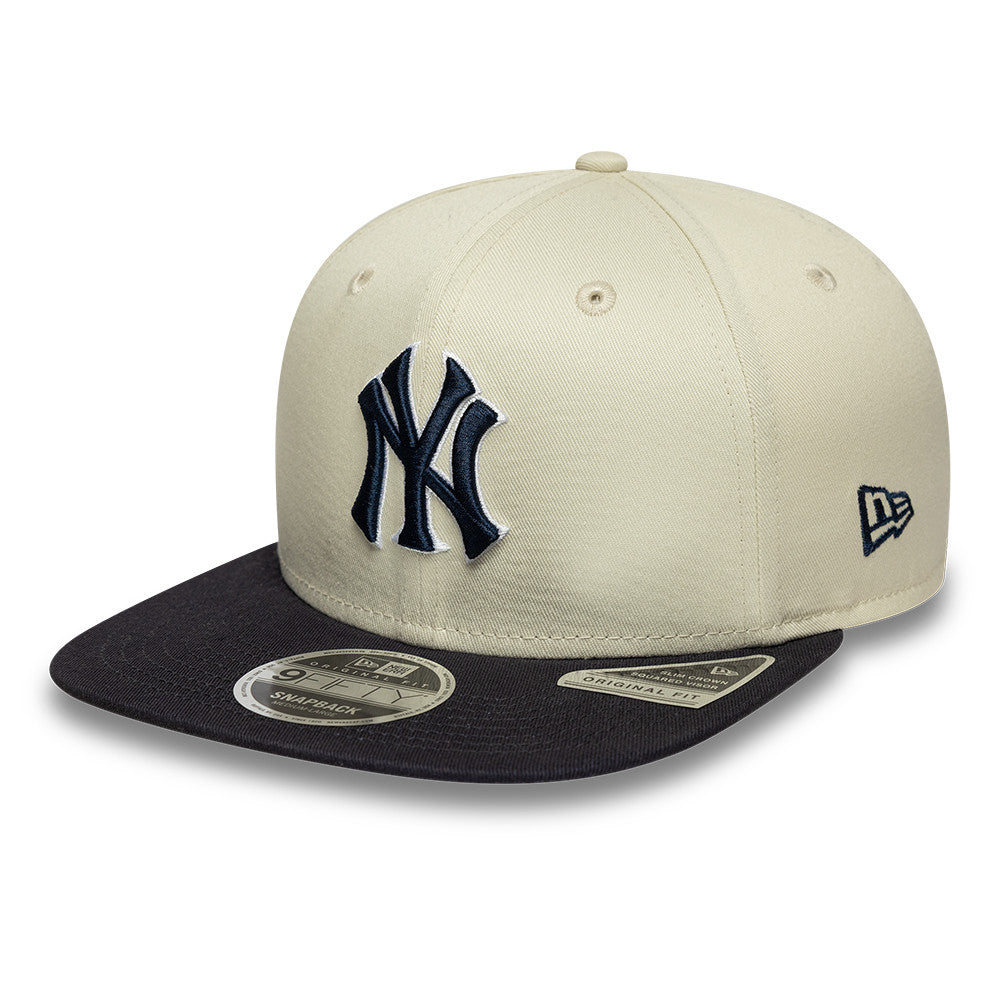 New Era 9FIFTY original fit New York Yankees cap med Cooperstown WS patch i chrome og navy farver, justerbar snapback.