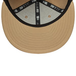 New Era 59FIFTY fitted cap med Yankees logo, camelfarvet, stilfuldt sporthovedbeklædning med sportslogo.