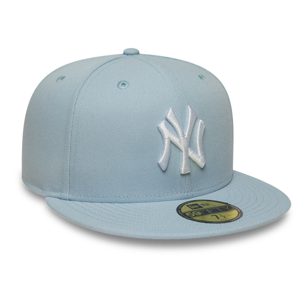New Era 59FIFTY fitted cap med Yankees logo i pastelblå farve, sportstil, sports-hat med flat top og justerbar pasform.