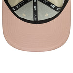 New Era 9FIFTY original fit Los Angeles Dodgers cap med Cooperstown WS patch i krom og pink farver, flat design og justerbar rem