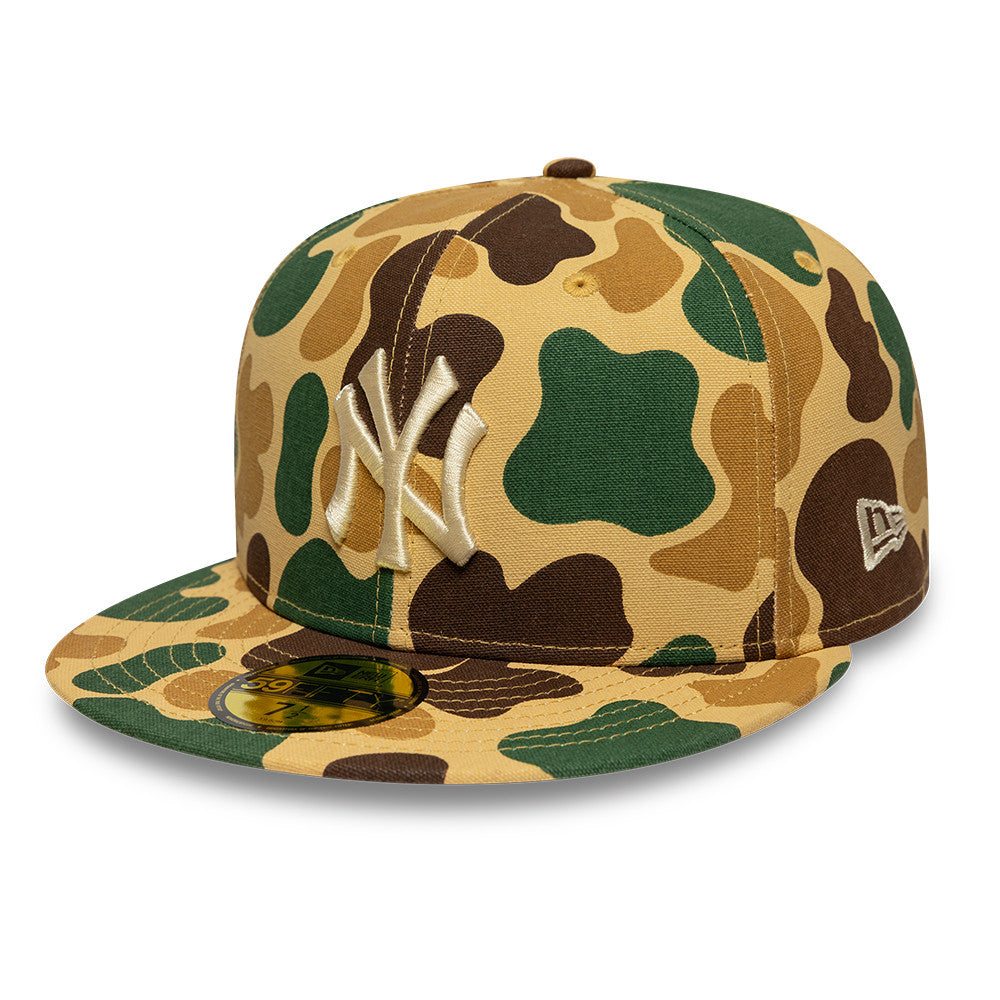 New Era 59FIFTY Fitted Cap med New York Yankees logo i beige kamouflage, sporty og stilfuld hovedbeklædning.
