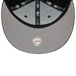 Sort New Era 59FIFTY fitted cap med Chicago Black Sox logo og hjerteikon, sort og hvid farvekombination.