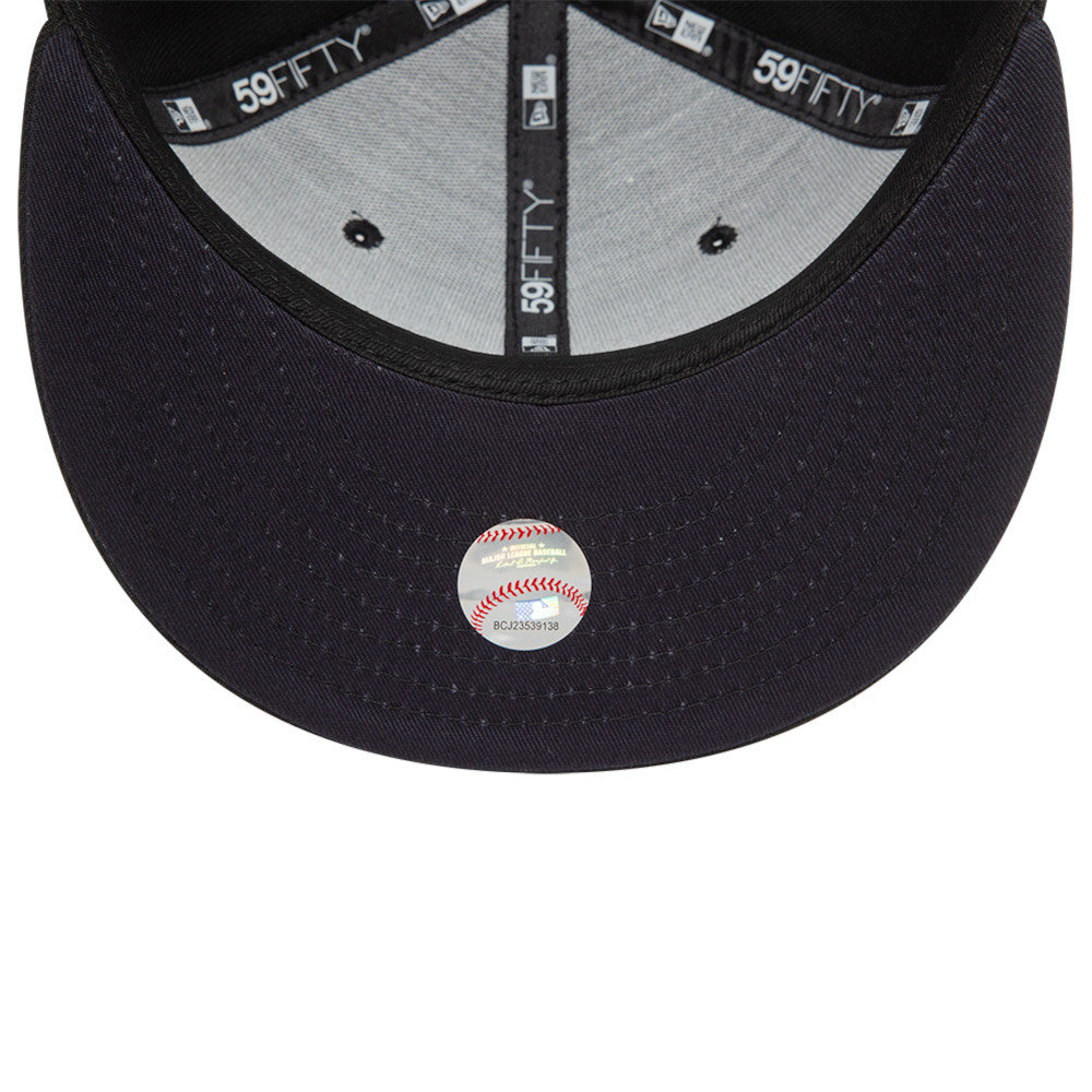 New Era - 59FIFTY Fitted Cap - Atlanta Braves - HEART ICON - Black/White - Headz Up 