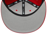 Rød New Era 59FIFTY fitted Anaheim Angels cap med scribble-udskrift, vises med logo og detaljer i billedet