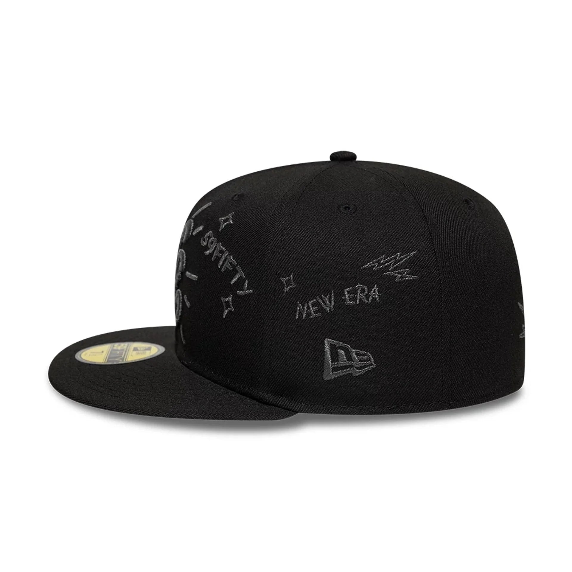 Sort New Era 59FIFTY fitted cap med NE-SCRIBBLE design, klassisk kasket i elastisk materiale.