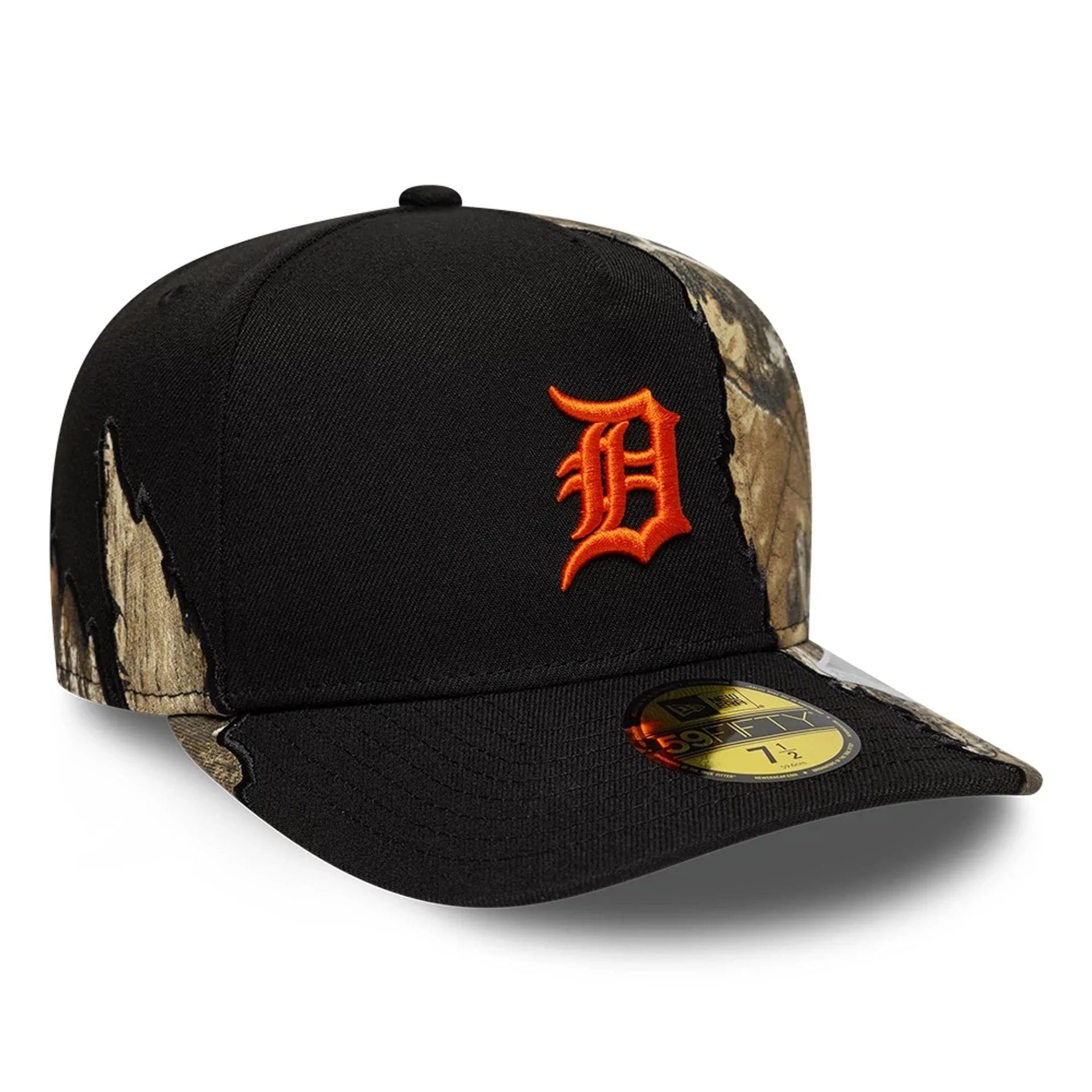 Sort New Era 59FIFTY fitted A-Frame cap med Detroit Tigers logo og split real tree design, perfekt til fans.