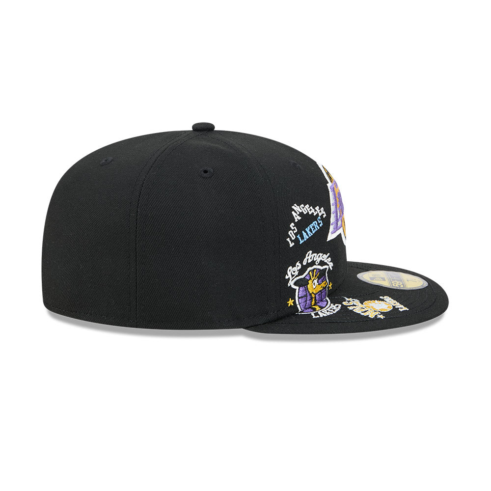 New Era 59FIFTY fitted cap i sort med Los Angeles Lakers HWC-logo delanter og broderet sidenummer