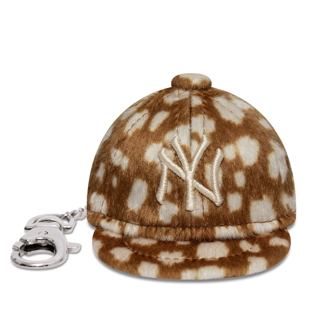 Minitilhængersæt med New Era New York Yankees MLB dyredesign i lys brun, tilbehør til nøglering.