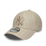 New Era 9FORTY cap i stonefarvet PU WEAVE-design med New York Yankees-logo foran