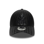 New Era 9FORTY New York Yankees-kasket i sort PU-weave med buet skygge