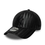 Sort New Era 9FORTY-kasket fra New York Yankees i sort PU-weave læderlook