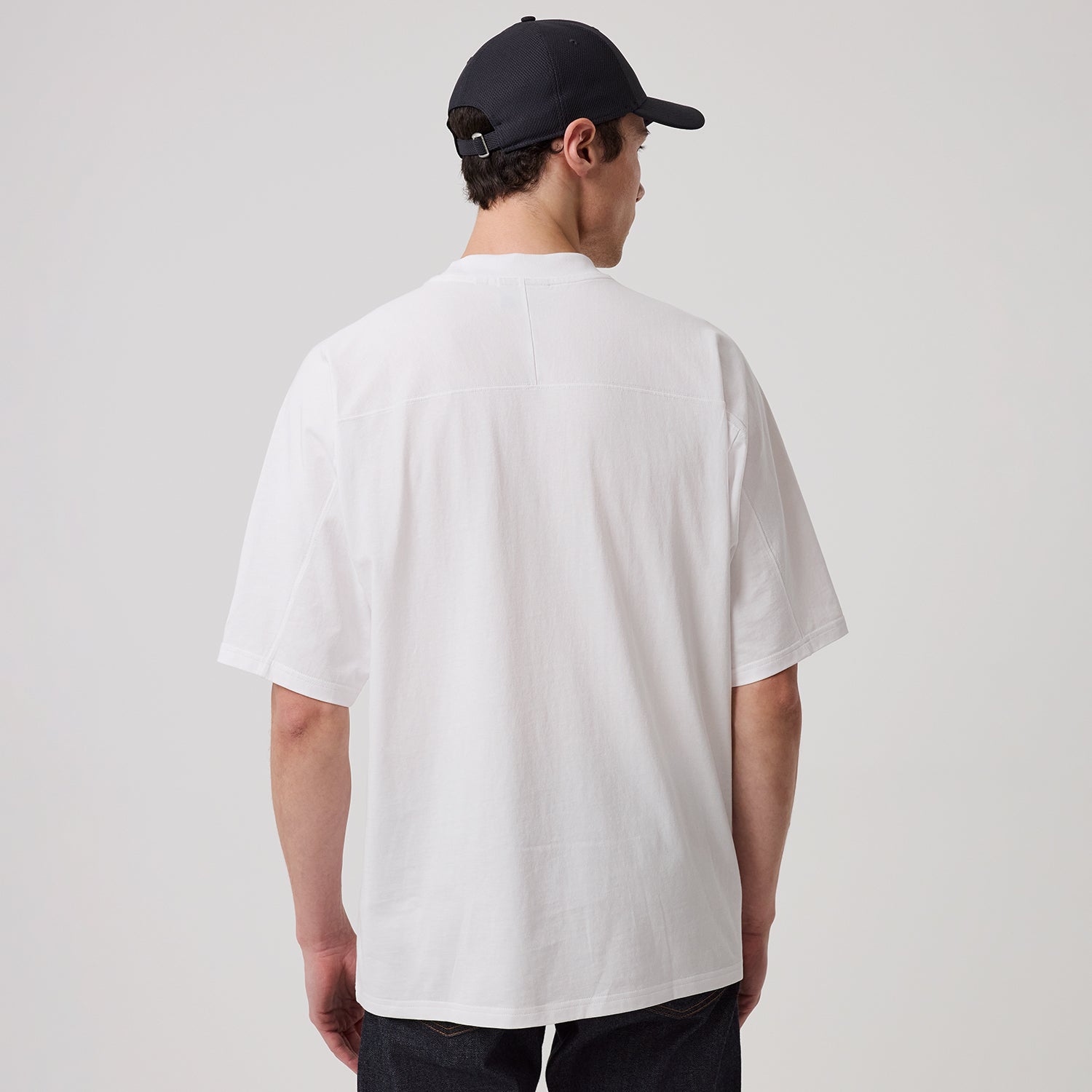New Era New York Yankees MLB Arch Graphic oversized T-shirt i hvid set forfra