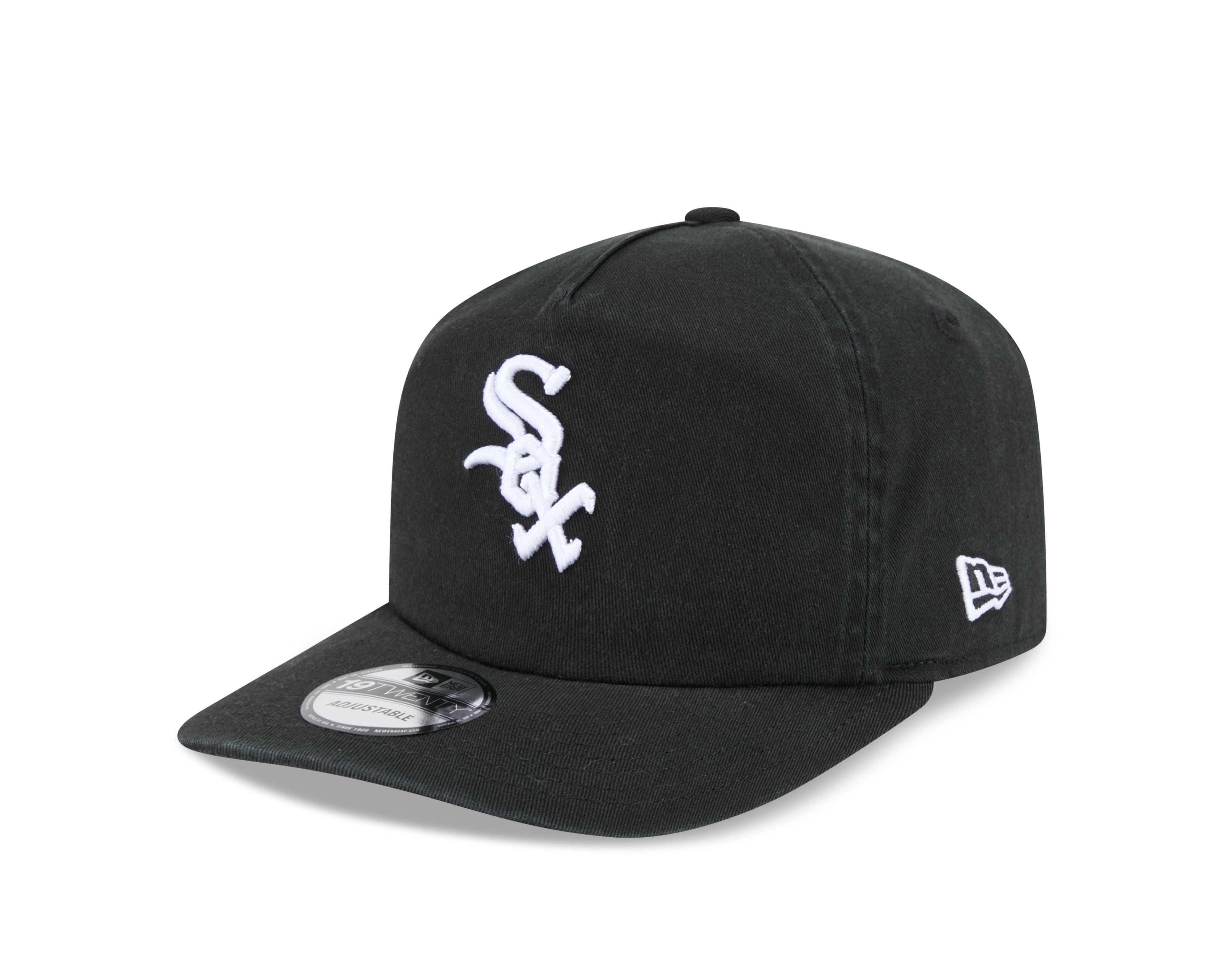 New Era 19TWENTY Chicago White Sox sort cap med hvide logo og flat visir, sportstøj til baseballfans