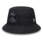 Sort New Era Houndstooth bucket hat med PSG-logo, afslappet stil, velegnet til udendørs brug.