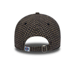 Brun New Era 9TWENTY cap med ternet houndstooth mønster og PSG logo, casual sportstil for mænd