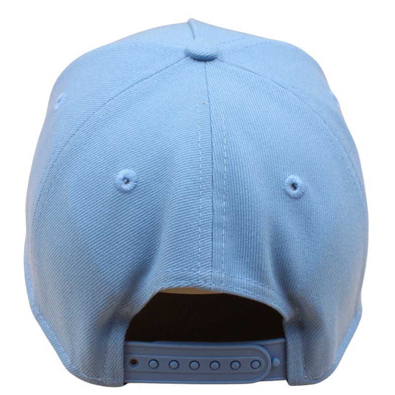 New Era 9FORTY A-Frame kasket med New York Yankees logo i lyseblå farve, justerbar cap til fans og sportentusiaster