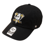 Sort '47 Anaheim Mighty Ducks NHL justerbar cap med logo, blødt materiale og komfortabel pasform.