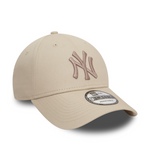 New Era - New York Yankees League Essential 9Forty - Stone/Light Brown - Headz Up 