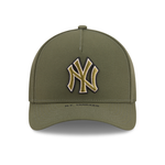 New Era - New York Yankees - 9FORTY M-CROWN - A-Frame Snapback - ARMED FORCES - Olive - Headz Up 