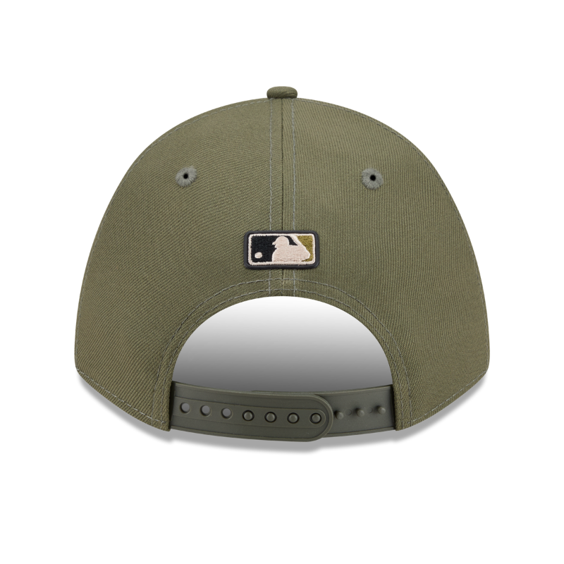 New Era - New York Yankees - 9FORTY M-CROWN - A-Frame Snapback - ARMED FORCES - Olive - Headz Up 