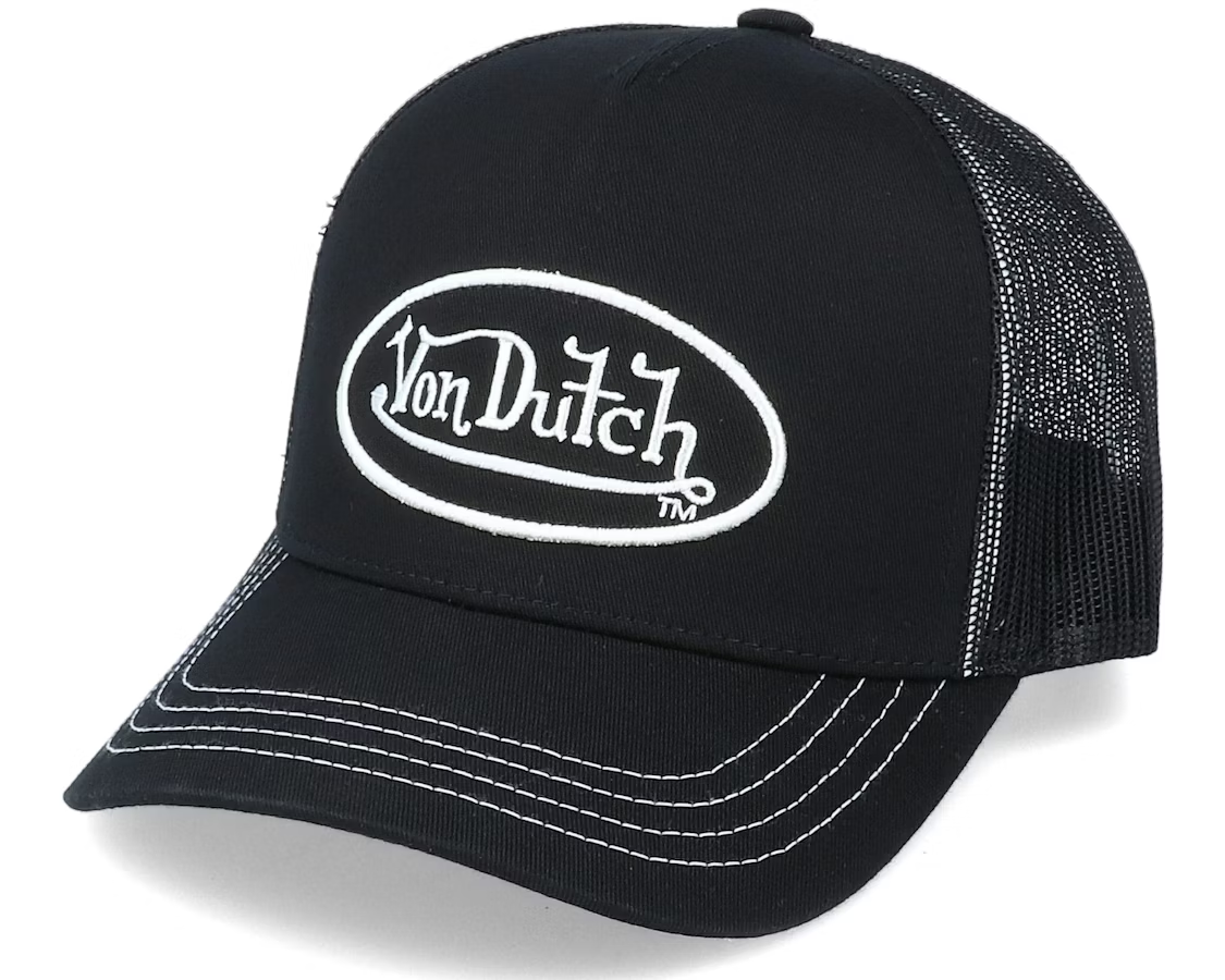 Sort Von Dutch trucker cap med oval patch og syninger, blødt stof og justerbar rem foran og bagpå.