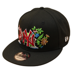 Sort og lyserødt New Era 9FIFTY snapback cap med Yankees-logo og blomsterdesign, UV-beskyttelse og moderne stil