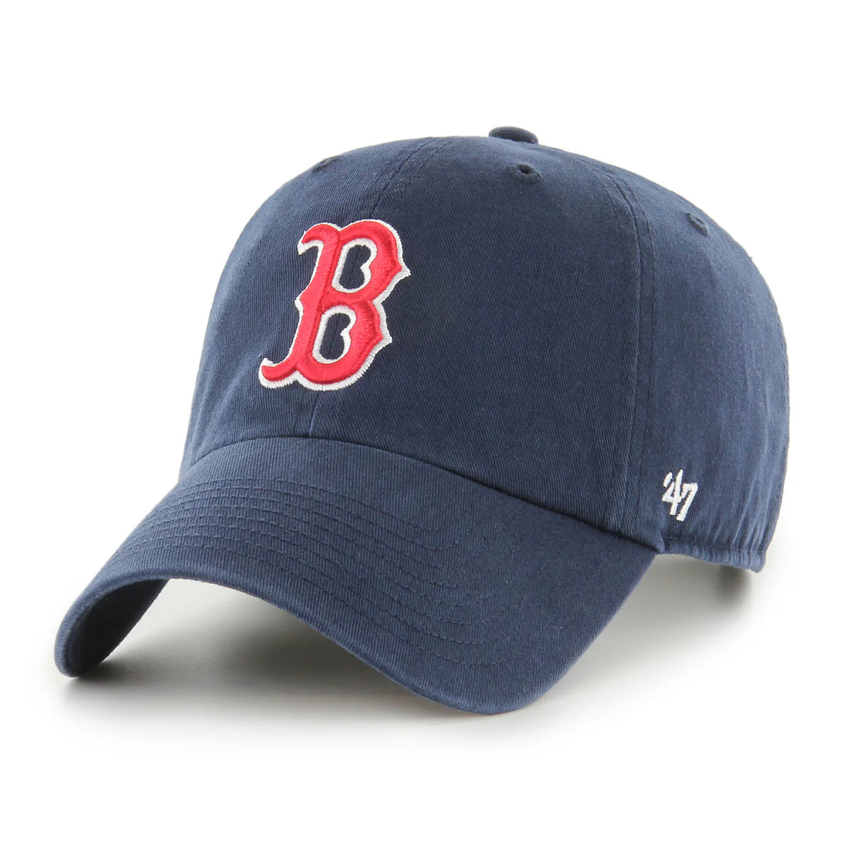 Navy '47 Boston Red Sox MLB Cap med justerbar rem og sportligt design, visuelt fremhævet i billedet.