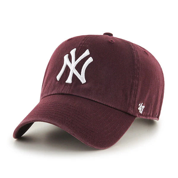 '47 New York Yankees MLB Cap i mørk vinrød med justerbar ryg, afslappet og sportslig hovedbeklædning