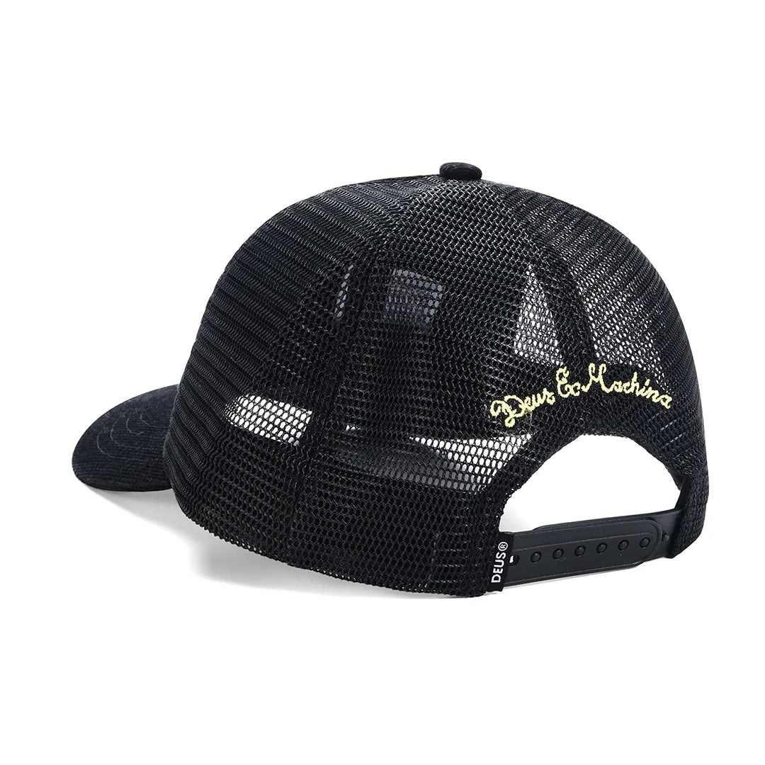 DEUS Pill Cord Trucker cap i sort med neonfarvet logo foran