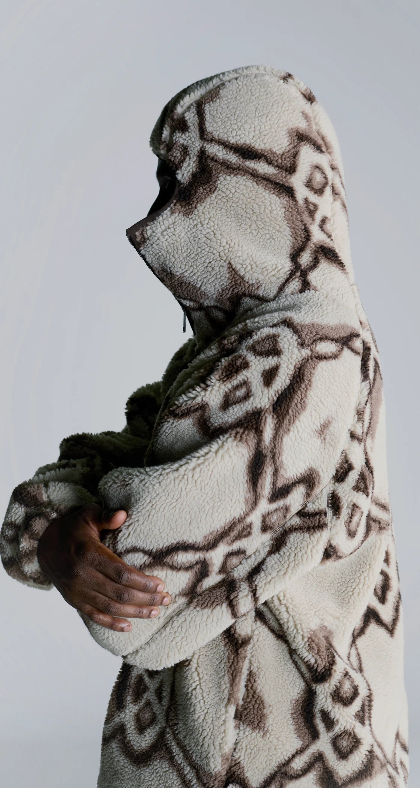 DAILY PAPER - Burned shield sherpa hoodie - White - Headz Up 