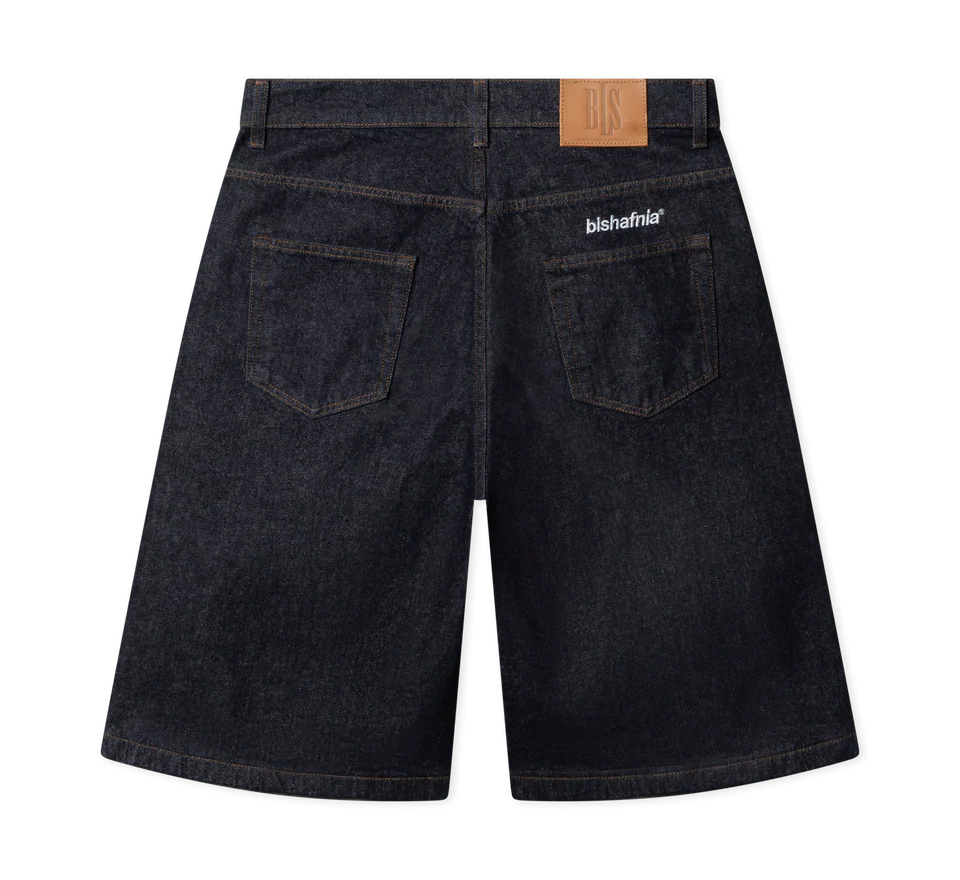 BLS Frank Jorts i mørkeblå indigo bomuldsjeans med løs pasform og afslappet stil.