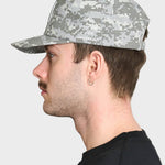 Lau Lau baseballkasket i gråt Digi Camo med justerbart snøre, casual sportstil, vist fra front.