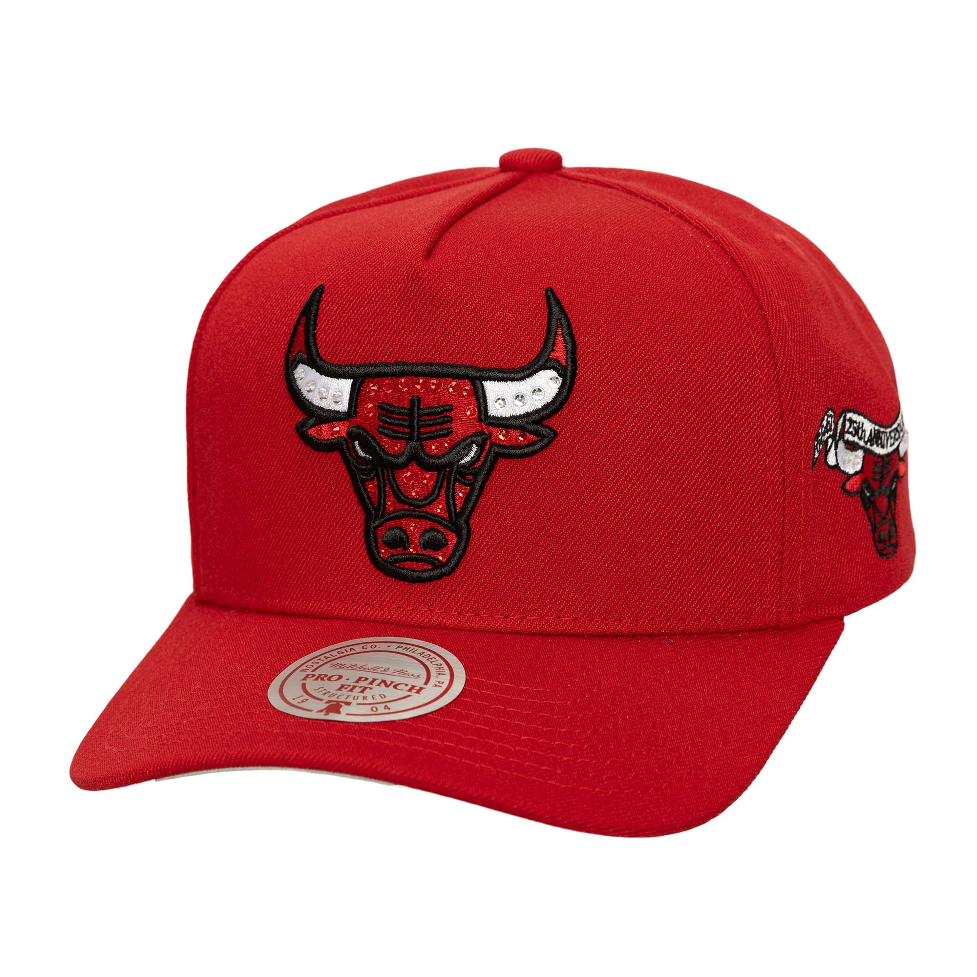 Mitchell & Ness - All That Bling Pro Snapback - Chicago Bulls - Red - Headz Up 