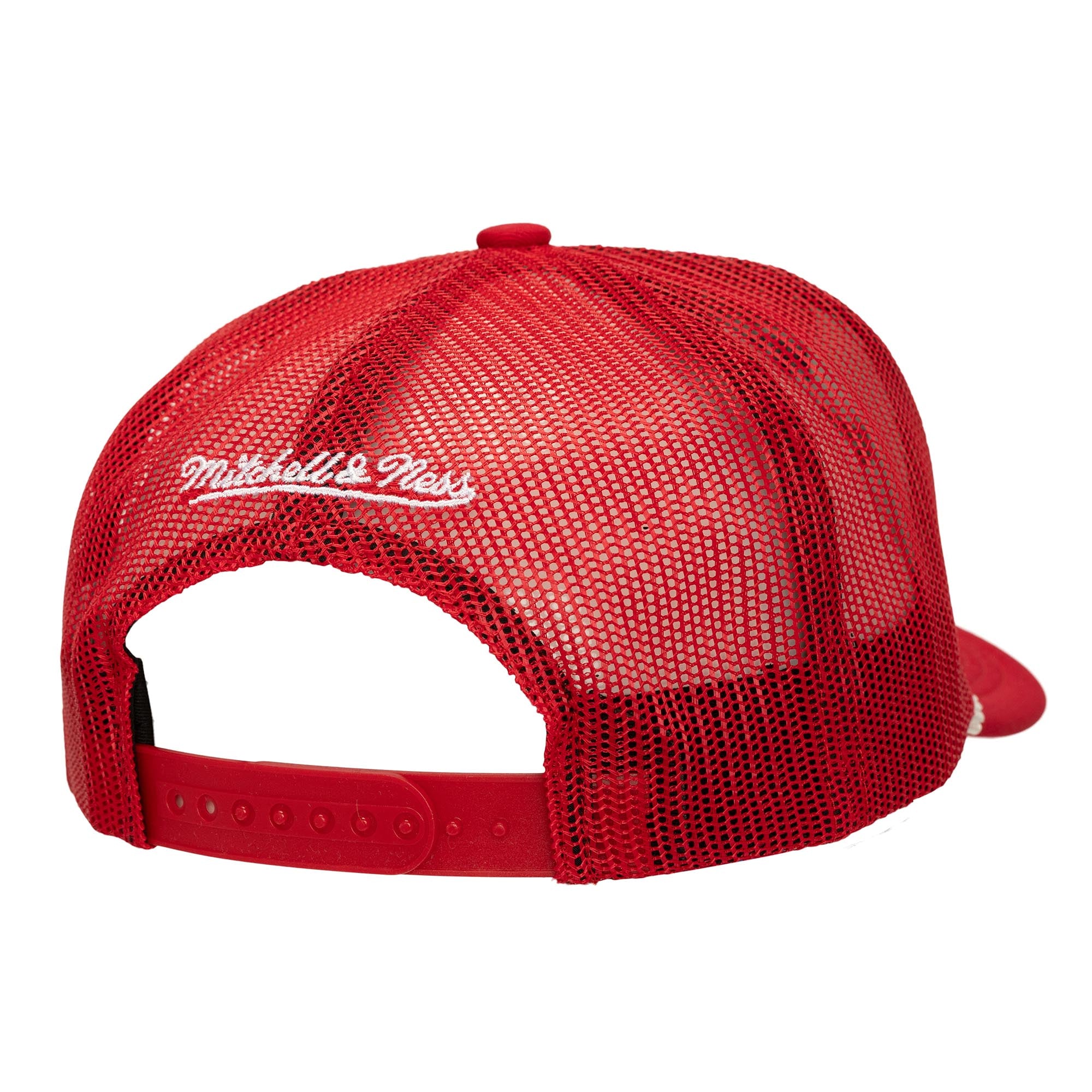 Mitchell & Ness - NBA Shadow Drop Trucker Cap - Chicago Bulls - Red - Headz Up 