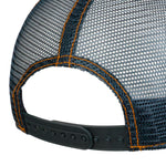 Stetson Bear Trucker Cap i blå med mesh-ryg og justerbar rem foran, klassisk cap til udendørs brug.