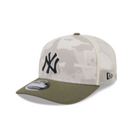 New Era - 9SEVENTY Stretch Fit - New York Yankees - Armed Forces (2025) - Stone/Olive - Headz Up 