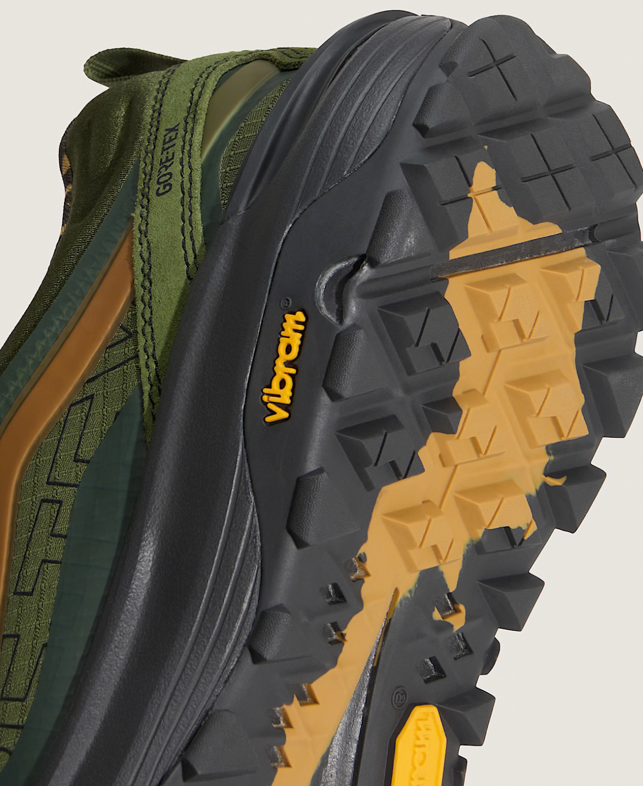 VANS Crosspath XC GORE-TEX sko i grøn med robust sål og snørebånd