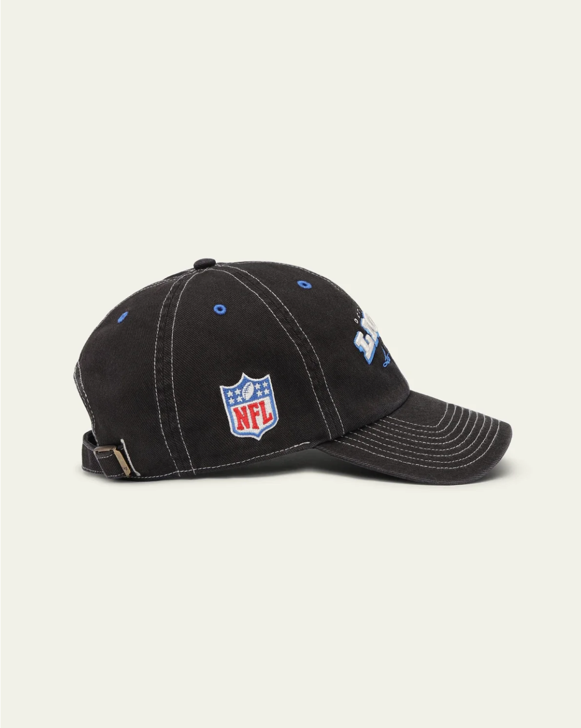 LES DEUX LD X NFL Wordmark Contrast Stitch cap i sort med kontrastsyninger og broderet logo