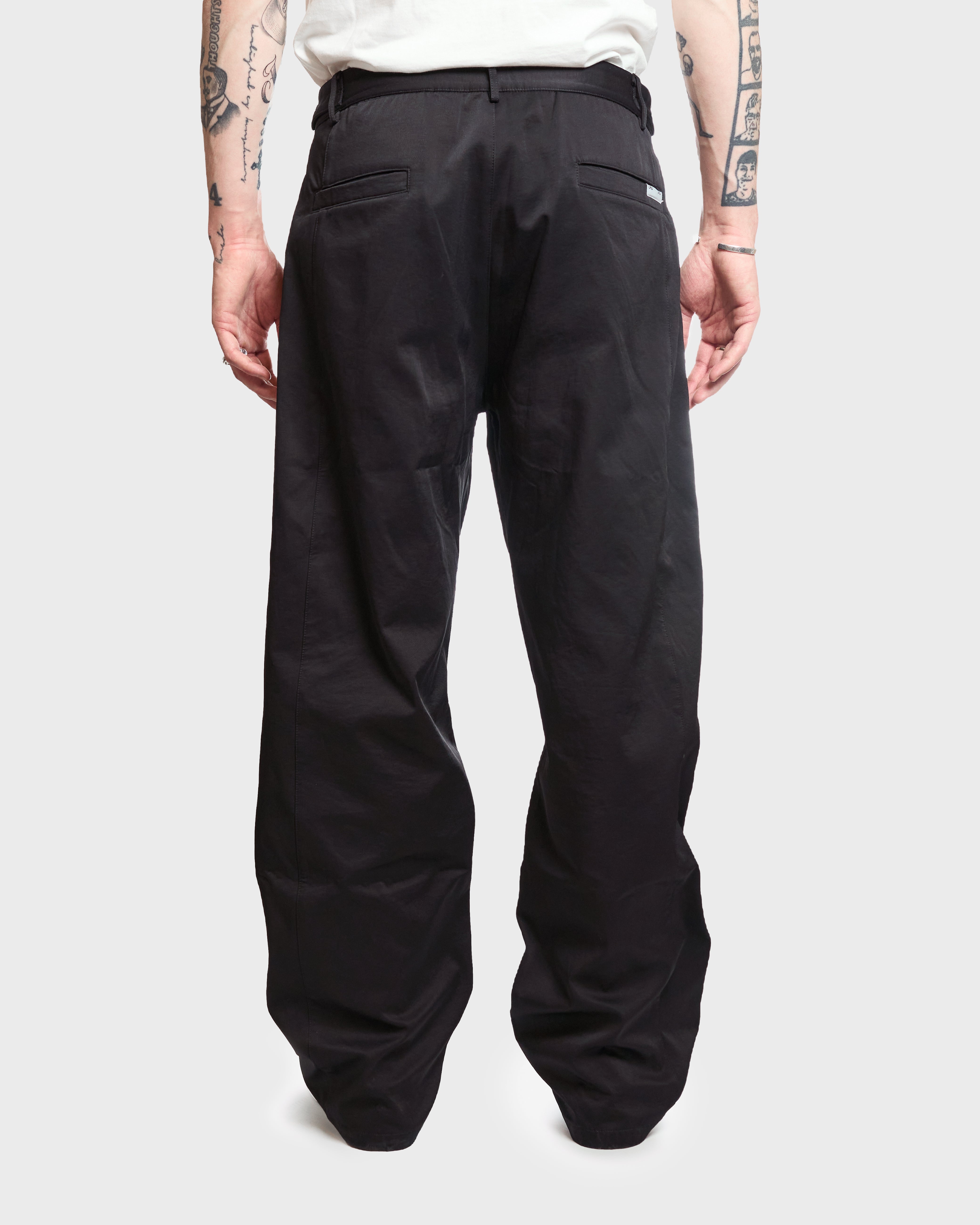 LAU LAU - Wide Pleated Trousers - Black - Headz Up 