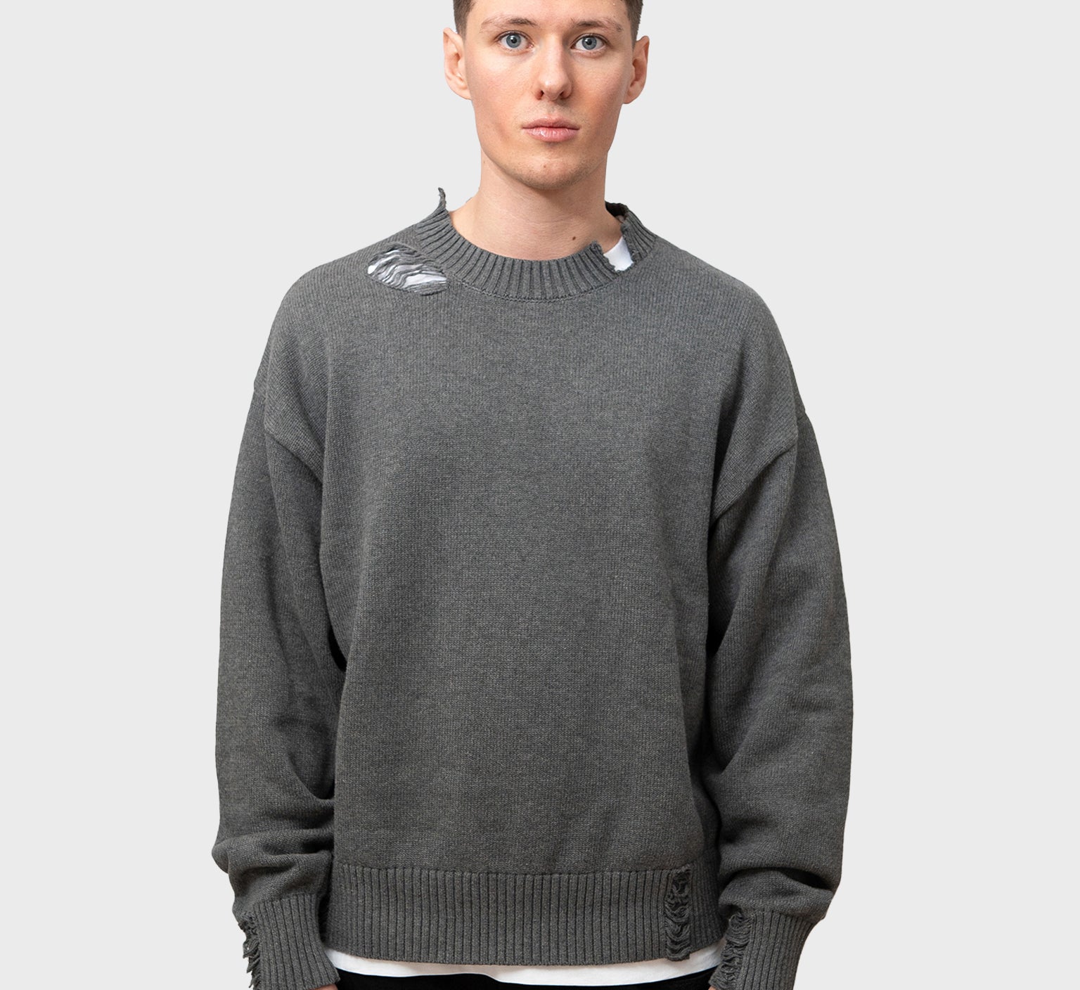 LAU LAU- Distressed Sweater - Grey - Headz Up 
