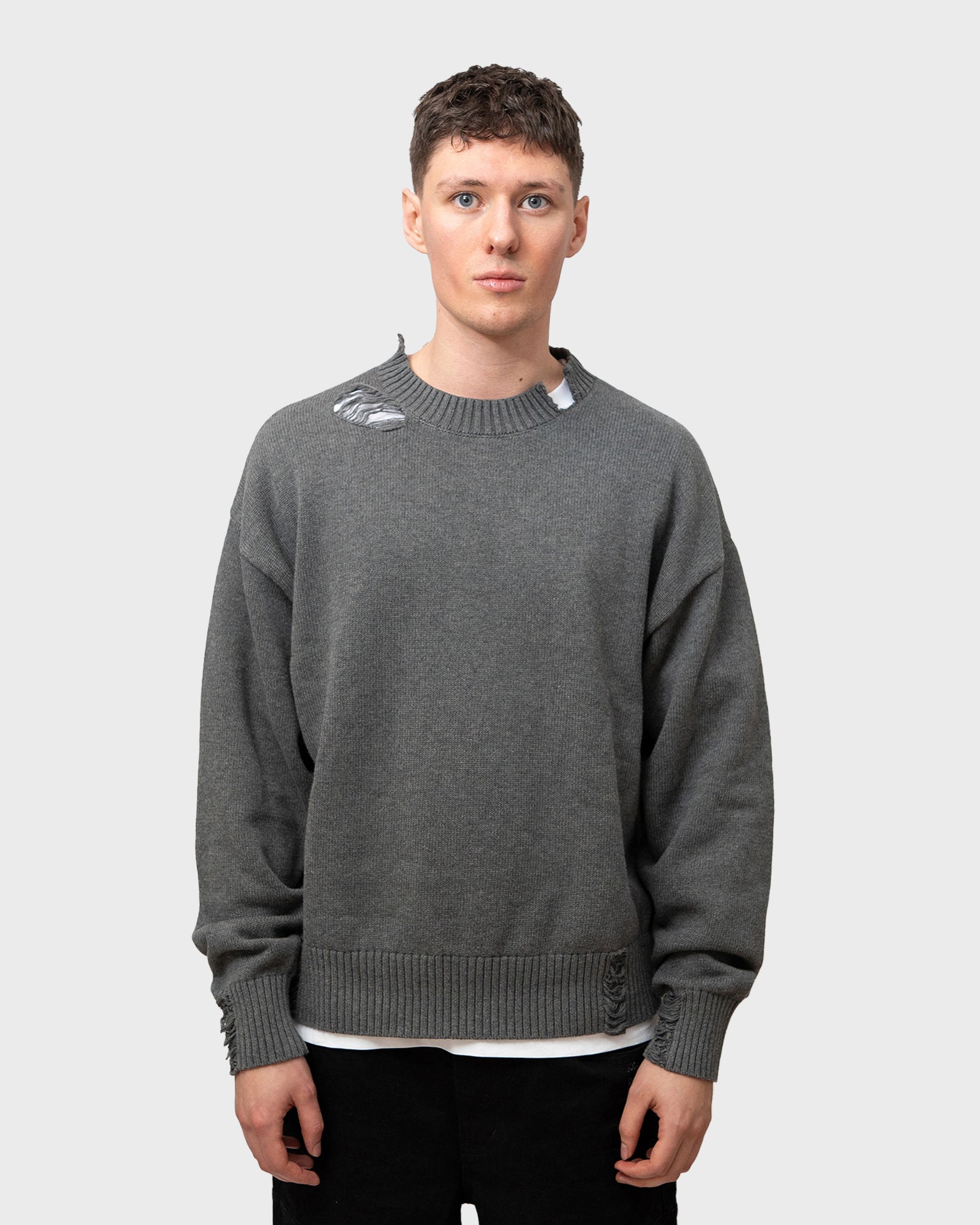 LAU LAU- Distressed Sweater - Grey - Headz Up 