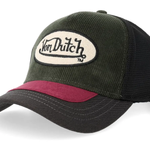Von Dutch trucker cap med ovalpatch og skjolddesign i olive, rød og sort farver.