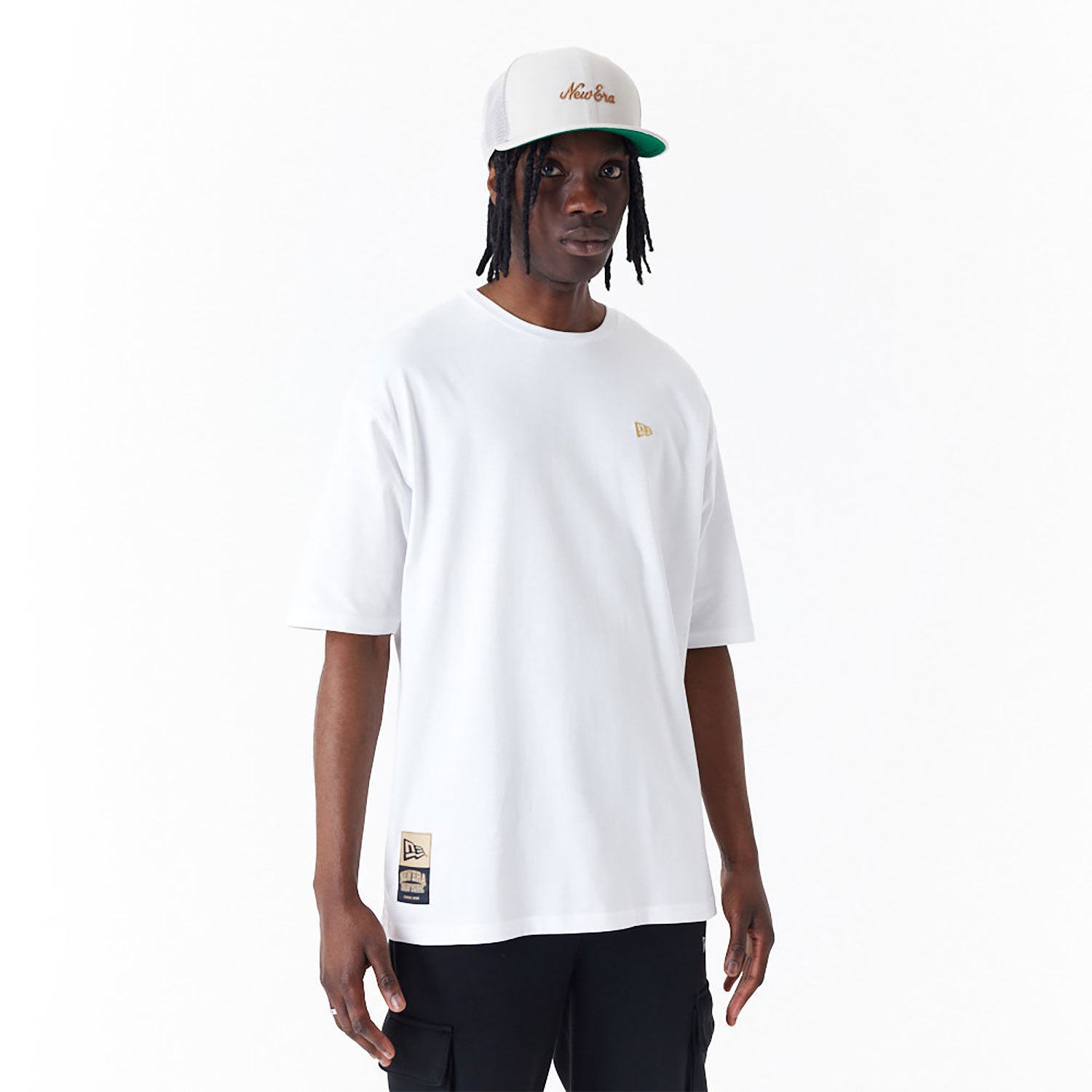 New Era - NE Sticker Tee Oversize - White - Headz Up 