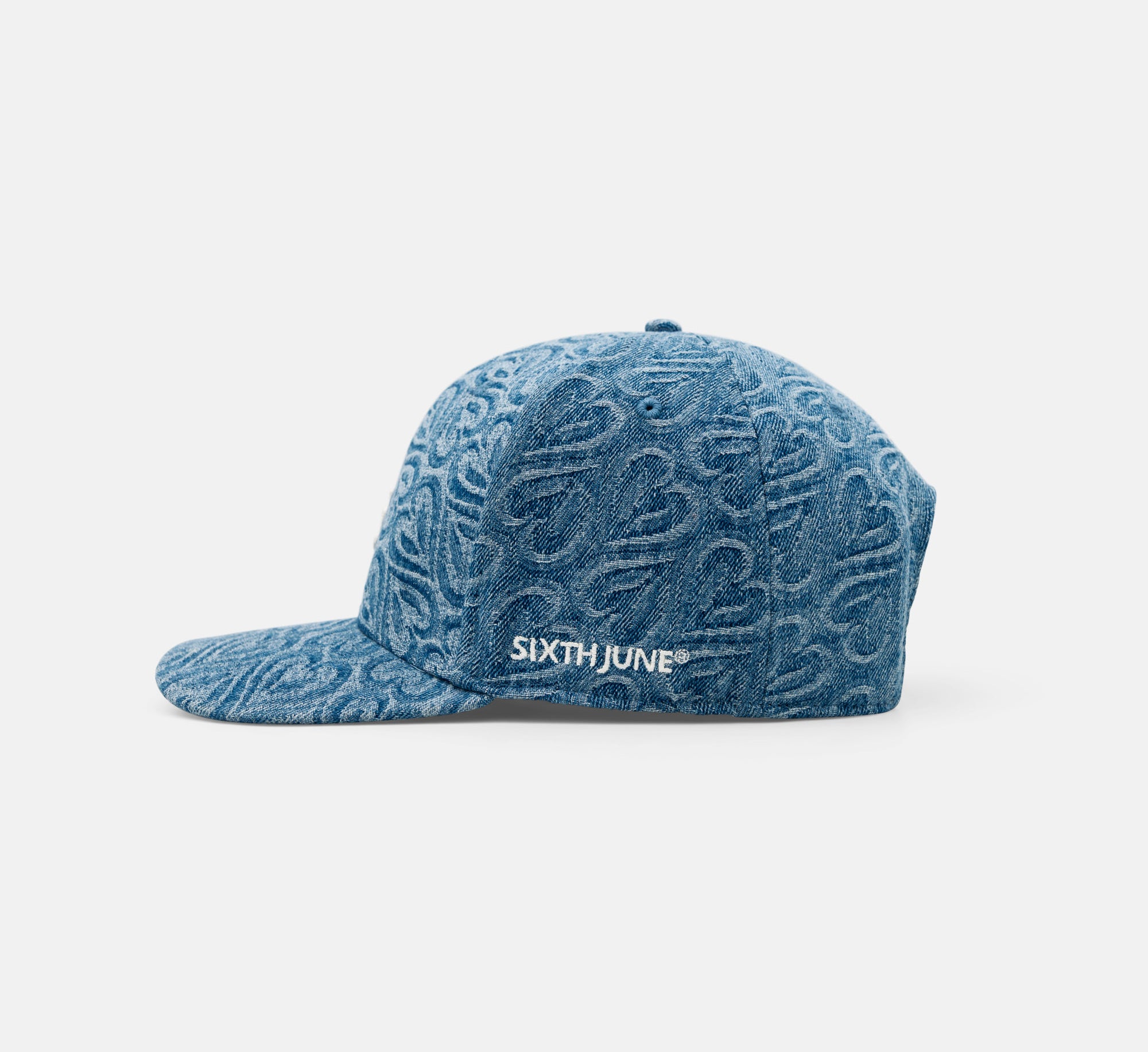 SIXTH JUNE All Over Heart Denim Cap i lyseblå med hjerteprint, casual cap i denim til afslappet stil