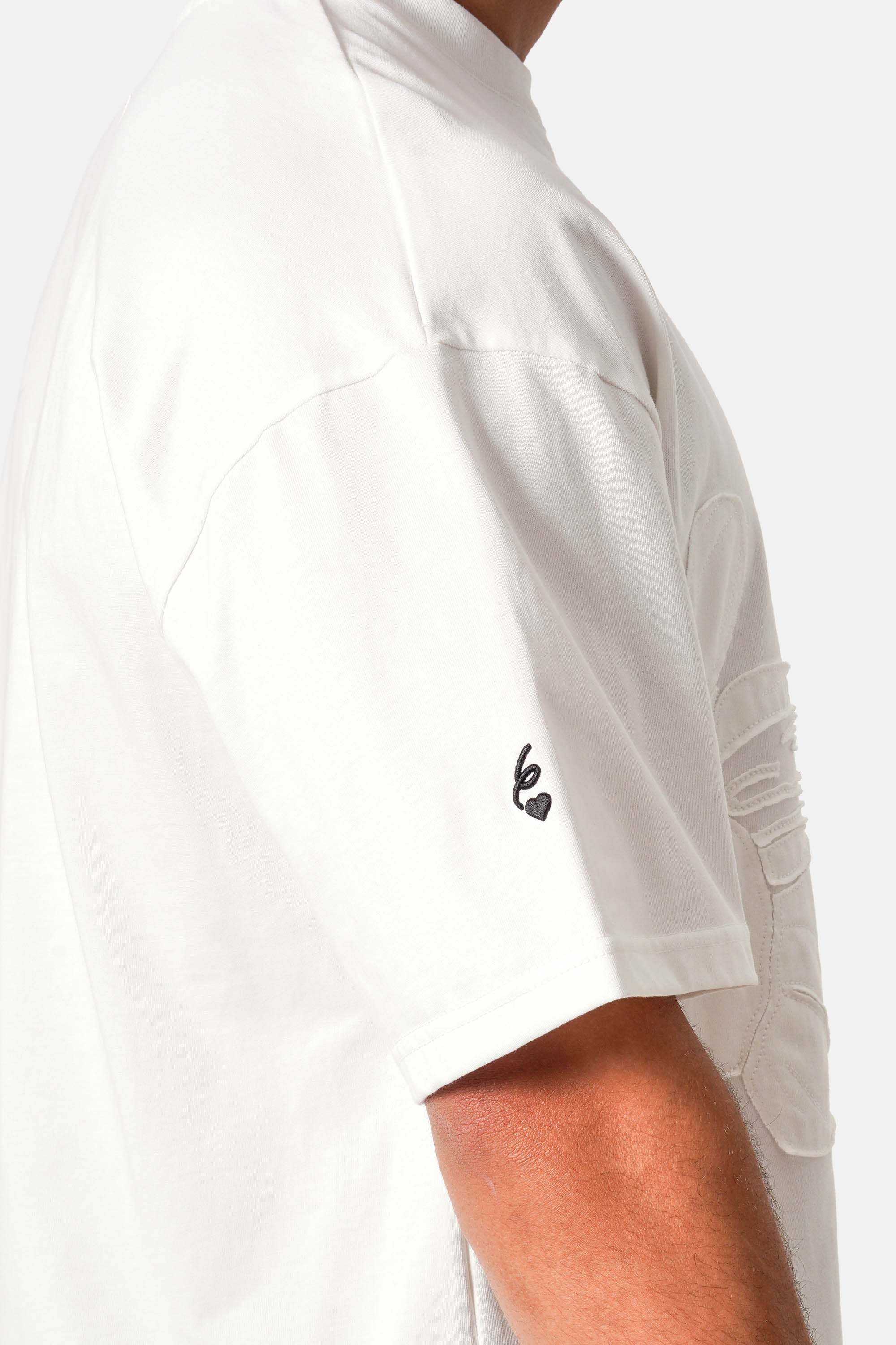 SIXTH JUNE - Flower Embroidery S/S T-Shirt - Offwhite - Headz Up 