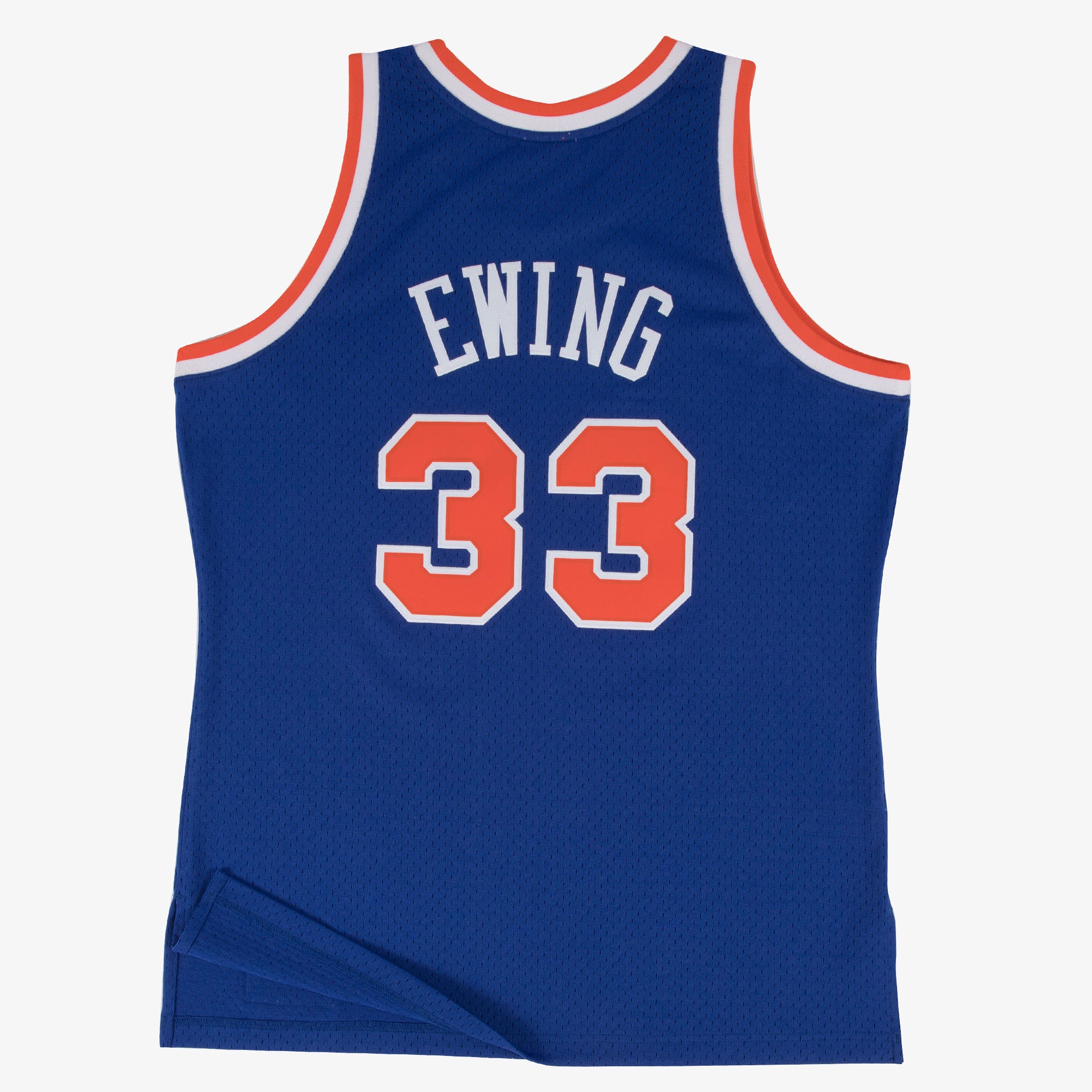 Mitchell & Ness Swingman Patrick Ewing 1991 basketball jersey i royal blå, vises med detaljer og logo.