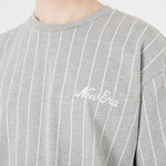 New Era Oversized Pinstripe Tee - Grå - Headz Up 